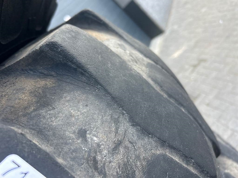 Ahlmann AZ14-CEAT 17.5-25-Tire/Reifen/Band - Jantes e pneus de Máquina de construção: foto 2 Ahlmann AZ14-CEAT 17.5-25-Tire/Reifen/Band - Jantes e pneus de Máquina de construção: foto 2