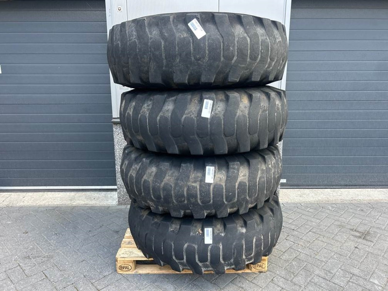 Ahlmann AZ14-CEAT 17.5-25-Tire/Reifen/Band - Jantes e pneus de Máquina de construção: foto 1 Ahlmann AZ14-CEAT 17.5-25-Tire/Reifen/Band - Jantes e pneus de Máquina de construção: foto 1