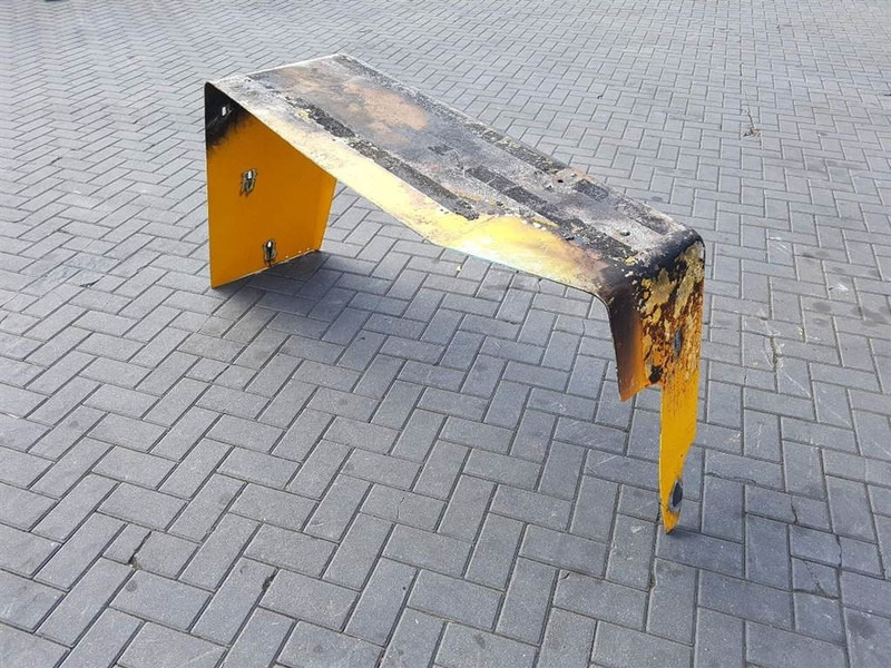 Ahlmann AZ150-4181501A-Mud guard/Kotfluegel/Spatbord - Para-lama de Máquina de construção: foto 2 Ahlmann AZ150-4181501A-Mud guard/Kotfluegel/Spatbord - Para-lama de Máquina de construção: foto 2