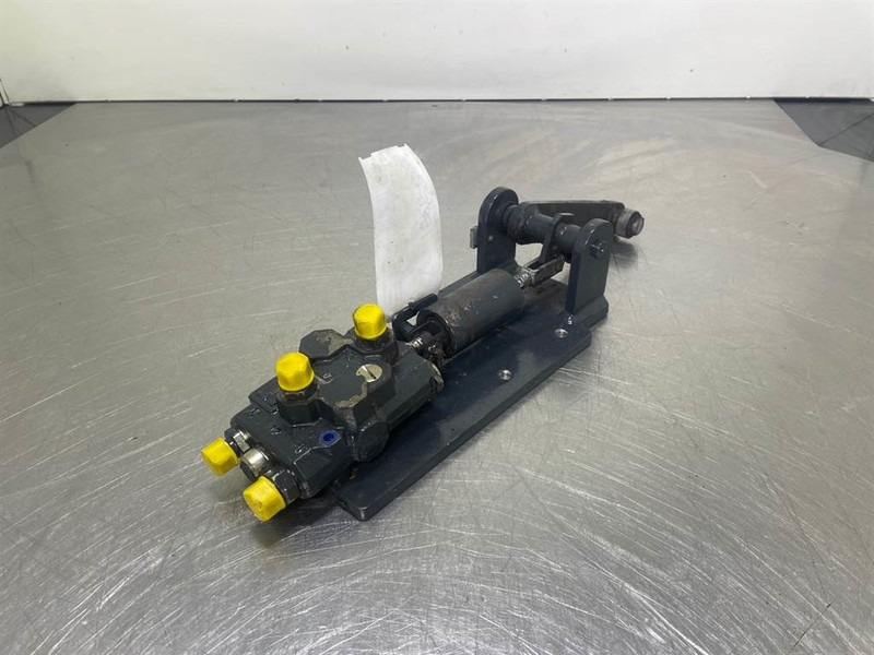 Ahlmann AZ6-4145334O-Stuetzventilschaltung/Zwenkventiel - Hidráulica de Máquina de construção: foto 2 Ahlmann AZ6-4145334O-Stuetzventilschaltung/Zwenkventiel - Hidráulica de Máquina de construção: foto 2