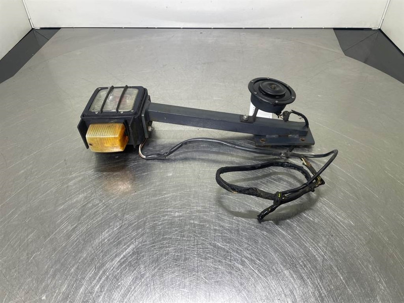 Ahlmann AZ6-4145335O/4193447A-Light/Leuchte/Verlichting - Sistema elétrico de Máquina de construção: foto 1 Ahlmann AZ6-4145335O/4193447A-Light/Leuchte/Verlichting - Sistema elétrico de Máquina de construção: foto 1