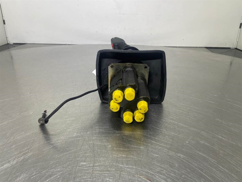 Ahlmann AZ6-4198091A/4146898G-Servo valve/Servoventil - Hidráulica de Máquina de construção: foto 4 Ahlmann AZ6-4198091A/4146898G-Servo valve/Servoventil - Hidráulica de Máquina de construção: foto 4