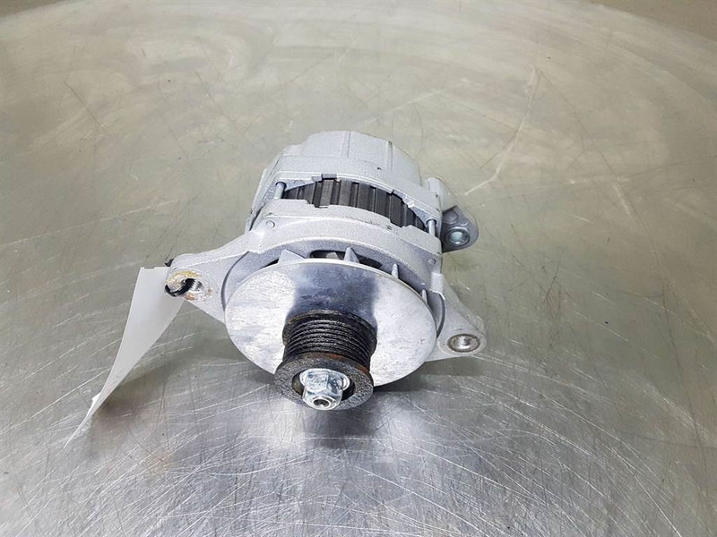 Cummins QSB5.9C-24V 70A-Alternator/Lichtmaschine/Dynamo - Motor de Máquina de construção: foto 3 Cummins QSB5.9C-24V 70A-Alternator/Lichtmaschine/Dynamo - Motor de Máquina de construção: foto 3