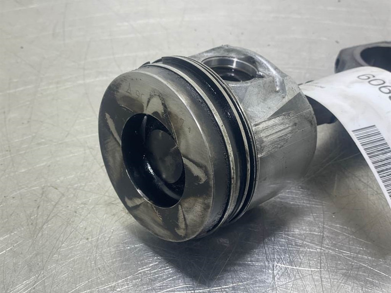 Deutz TD2011L04I - Piston/Kolben/Zuiger - Motor de Máquina de construção: foto 2 Deutz TD2011L04I - Piston/Kolben/Zuiger - Motor de Máquina de construção: foto 2