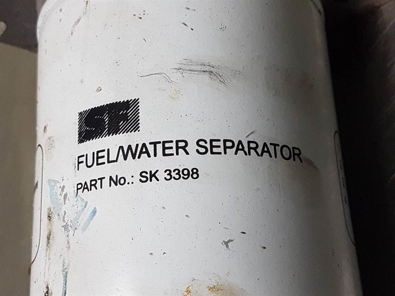 Fuchs MHL320-5552659731-Fuel Pre-Filter/Separator - Motor e peças de Máquina de construção: foto 4 Fuchs MHL320-5552659731-Fuel Pre-Filter/Separator - Motor e peças de Máquina de construção: foto 4