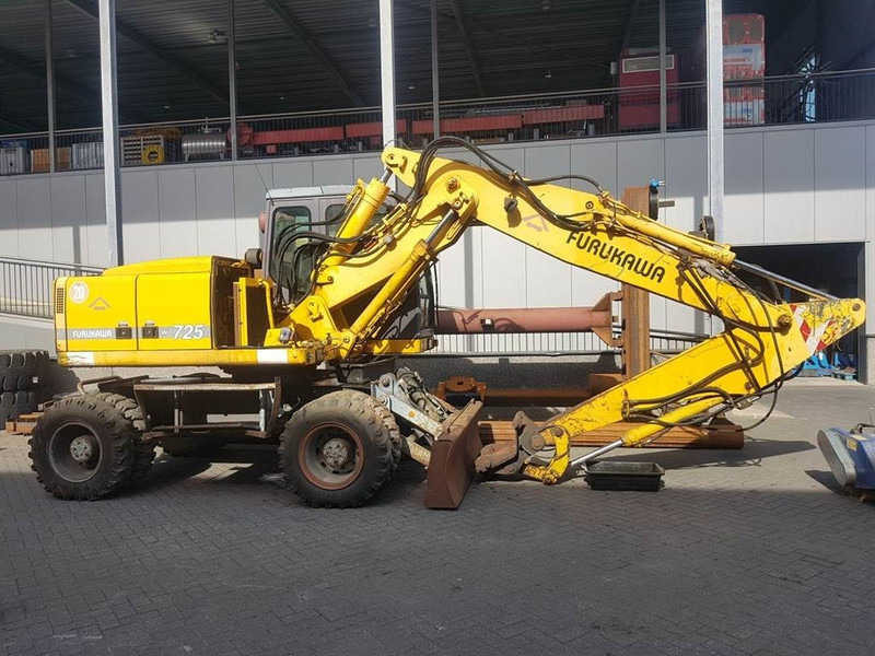 Furukawa W 725 LS (For parts) - Escavadeira de rodas: foto 1 Furukawa W 725 LS (For parts) - Escavadeira de rodas: foto 1