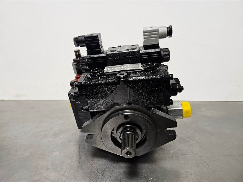 Giant 451T-Bondioli& Pavesi M4PV28-28-Drive pump/Rijpomp - Hidráulica de Máquina de construção: foto 2 Giant 451T-Bondioli& Pavesi M4PV28-28-Drive pump/Rijpomp - Hidráulica de Máquina de construção: foto 2