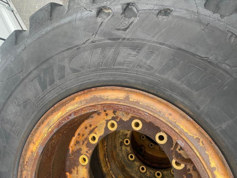 Hyundai HL740-9-Michelin 20.5R25-Tire/Reifen/Band - Jantes e pneus de Máquina de construção: foto 4 Hyundai HL740-9-Michelin 20.5R25-Tire/Reifen/Band - Jantes e pneus de Máquina de construção: foto 4
