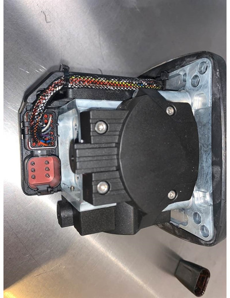 JLG 3006H-Elobau-J4F6ASS00GA0051F-Joystick/Steuergriff - Sistema elétrico de Máquina de construção: foto 5 JLG 3006H-Elobau-J4F6ASS00GA0051F-Joystick/Steuergriff - Sistema elétrico de Máquina de construção: foto 5