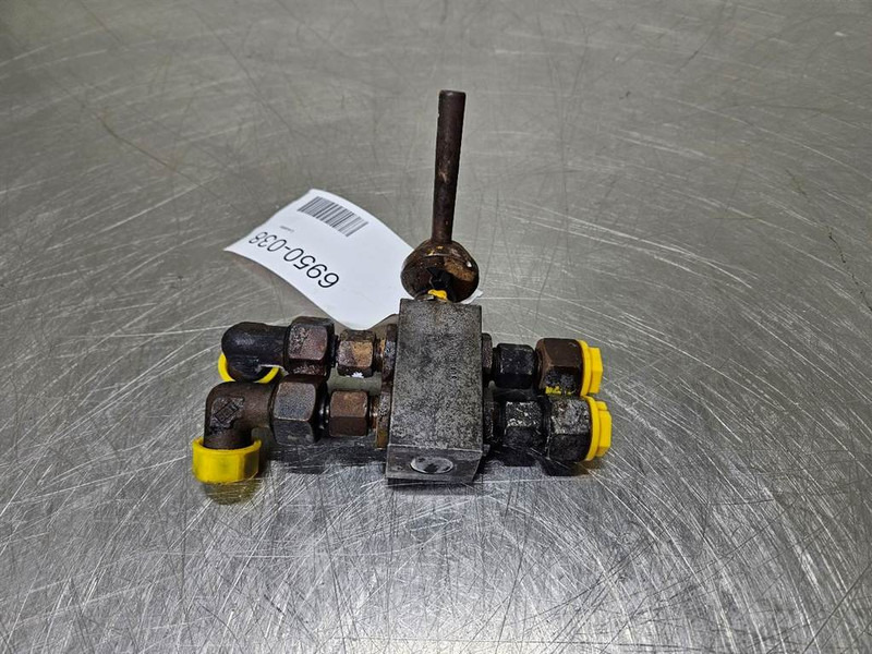 Kramer 512SL-Pister BKH-10L-Ball valve/Kugelhahn - Hidráulica de Máquina de construção: foto 1 Kramer 512SL-Pister BKH-10L-Ball valve/Kugelhahn - Hidráulica de Máquina de construção: foto 1
