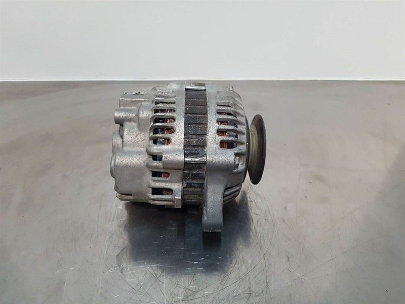 Kubota 12V 60A-A1TA1777-Alternator/Lichtmaschine/Dynamo - Motor de Máquina de construção: foto 3 Kubota 12V 60A-A1TA1777-Alternator/Lichtmaschine/Dynamo - Motor de Máquina de construção: foto 3
