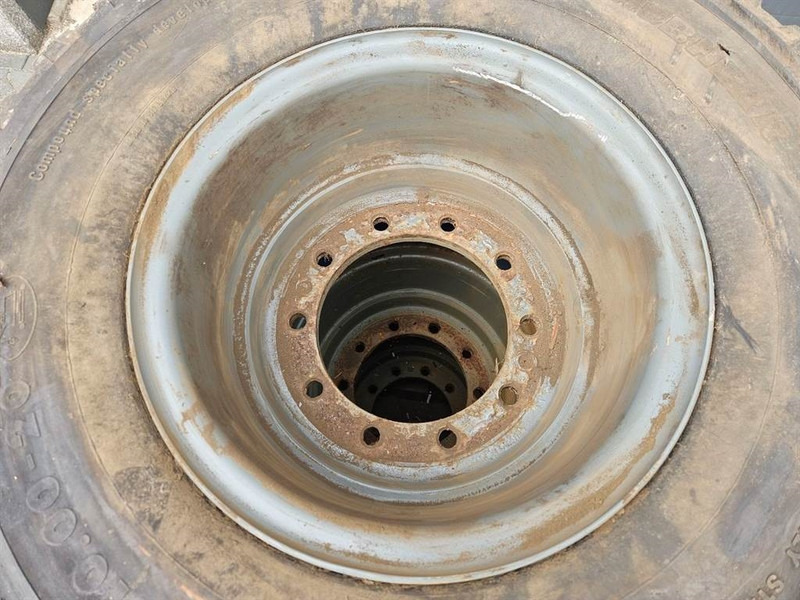 Liebherr 10.00-20 - Tire/Reifen/Band - Jantes e pneus de Máquina de construção: foto 5 Liebherr 10.00-20 - Tire/Reifen/Band - Jantes e pneus de Máquina de construção: foto 5