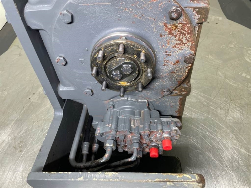 Liebherr A924B-5010430-Transmission with pump - Caixa de câmbio de Máquina de construção: foto 3 Liebherr A924B-5010430-Transmission with pump - Caixa de câmbio de Máquina de construção: foto 3