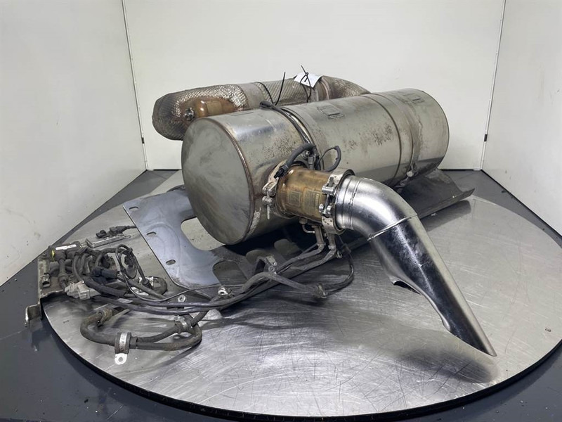 Liebherr L556-10144041-Particulate filter/Partikelfilter - Motor de Máquina de construção: foto 4 Liebherr L556-10144041-Particulate filter/Partikelfilter - Motor de Máquina de construção: foto 4