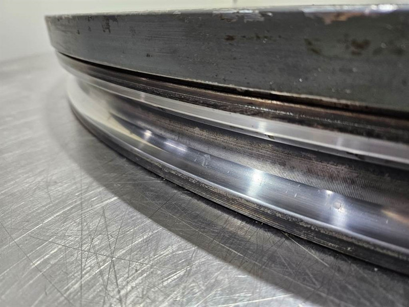 Liebherr LH22M-90020066-Slewing ring/Drehkranz/Draaikrans - Estrutura/ Châssis de Máquina de construção: foto 2 Liebherr LH22M-90020066-Slewing ring/Drehkranz/Draaikrans - Estrutura/ Châssis de Máquina de construção: foto 2