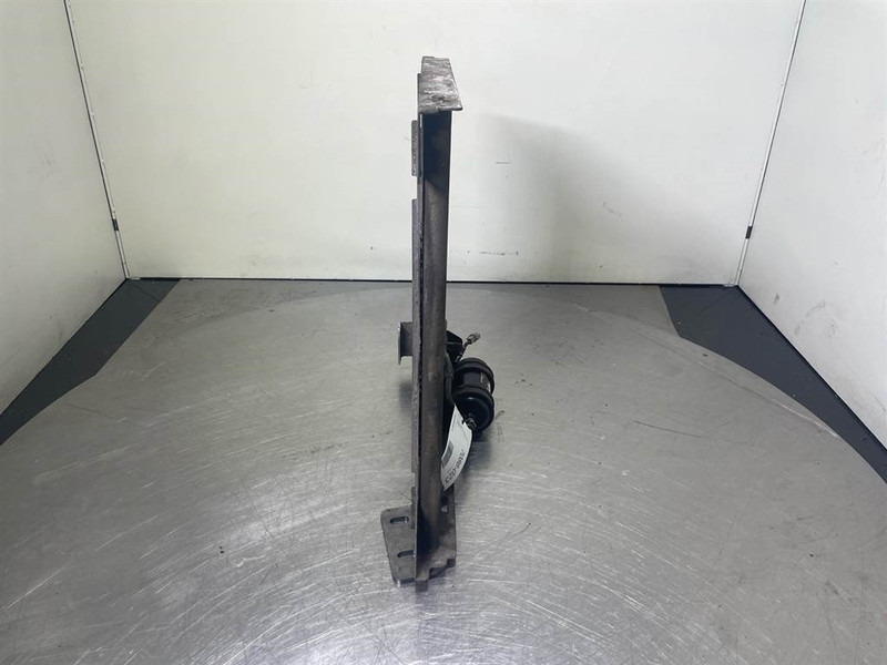 Liebherr LH24M-10813515-Airco condenser/Klimakondensator/ - Estrutura/ Châssis de Máquina de construção: foto 3 Liebherr LH24M-10813515-Airco condenser/Klimakondensator/ - Estrutura/ Châssis de Máquina de construção: foto 3