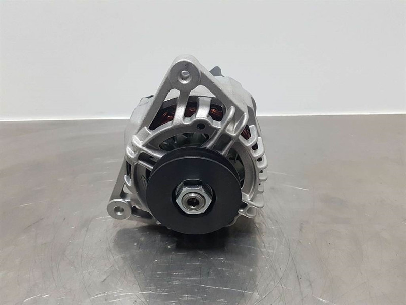 Manitou 12V 80A - Alternator/Lichtmaschine/Dynamo - Motor de Máquina de construção: foto 3 Manitou 12V 80A - Alternator/Lichtmaschine/Dynamo - Motor de Máquina de construção: foto 3