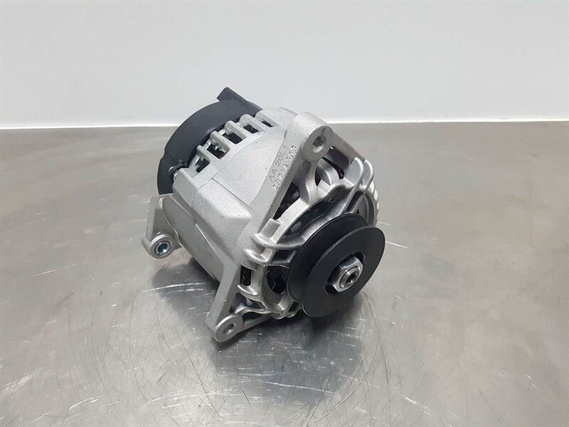 Manitou 12V 80A - Alternator/Lichtmaschine/Dynamo - Motor de Máquina de construção: foto 1 Manitou 12V 80A - Alternator/Lichtmaschine/Dynamo - Motor de Máquina de construção: foto 1