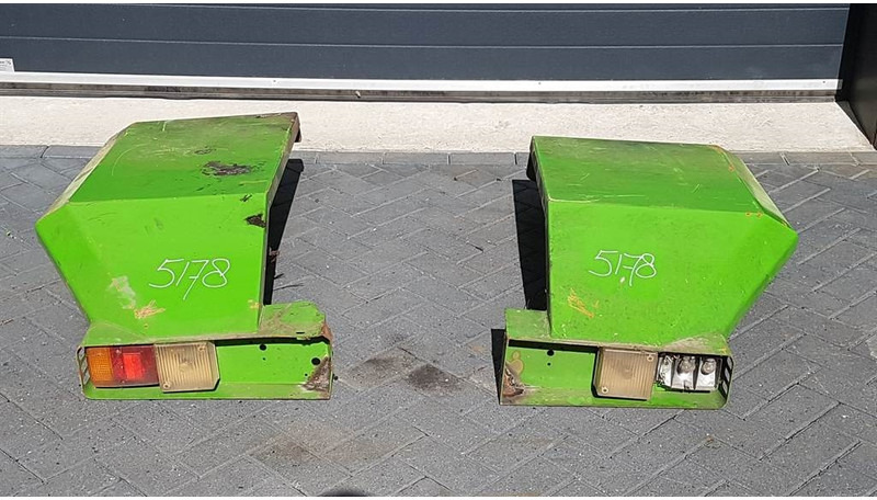 Manitou MT 1237 - Fender/Kotflügel/Spatbord - Para-lama de Máquina de construção: foto 2 Manitou MT 1237 - Fender/Kotflügel/Spatbord - Para-lama de Máquina de construção: foto 2