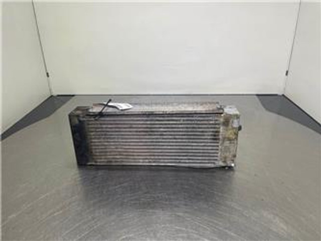 Manitou MT523 - Cooler/Kühler/Koeler - Motor de Máquina de construção: foto 1 Manitou MT523 - Cooler/Kühler/Koeler - Motor de Máquina de construção: foto 1