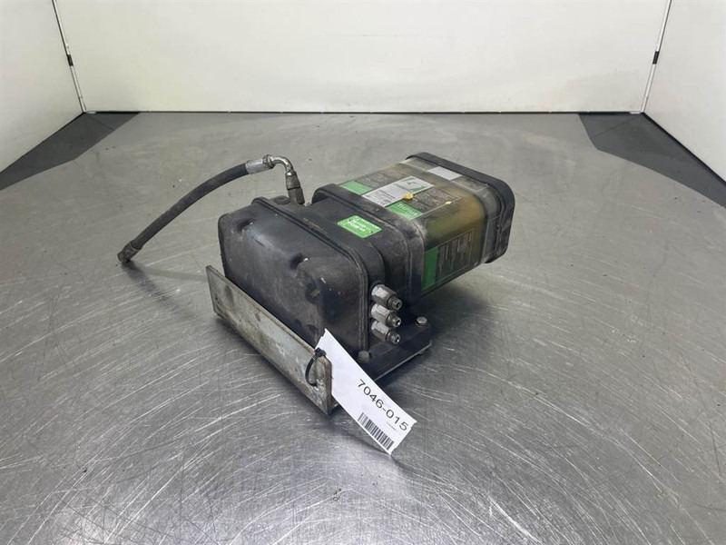 Mecalac 12MTX-F129083 12V-Lubricating system - Estrutura/ Châssis de Máquina de construção: foto 2 Mecalac 12MTX-F129083 12V-Lubricating system - Estrutura/ Châssis de Máquina de construção: foto 2
