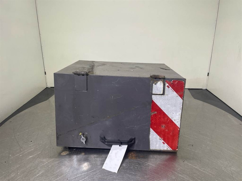 Mecalac 12MTX - Toolbox/Werkzeugkasten/Gereedschapskist - Estrutura/ Châssis de Máquina de construção: foto 1 Mecalac 12MTX - Toolbox/Werkzeugkasten/Gereedschapskist - Estrutura/ Châssis de Máquina de construção: foto 1