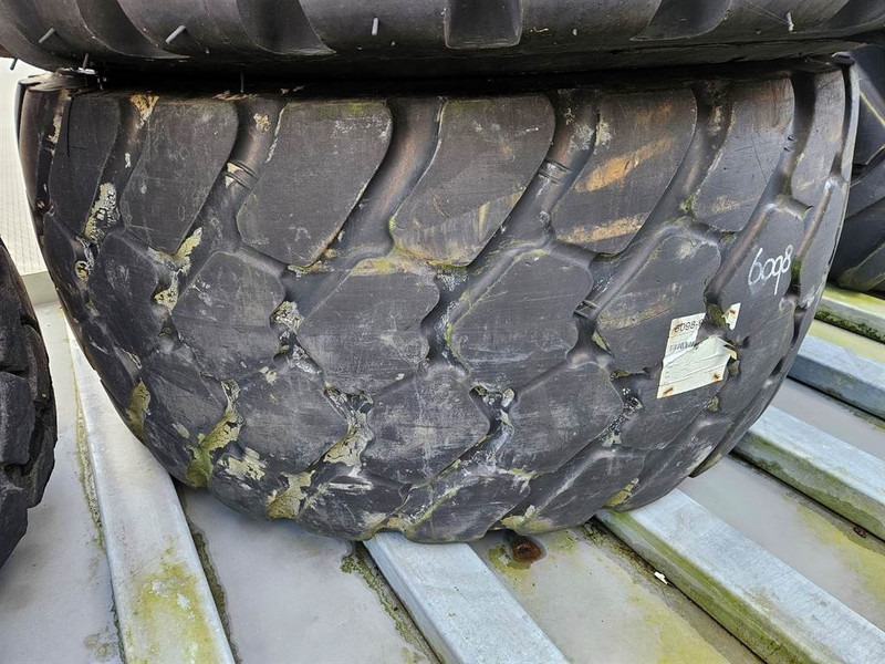 Michelin 600/65R25 - Tyre/Reifen/Band - Jantes e pneus de Máquina de construção: foto 5 Michelin 600/65R25 - Tyre/Reifen/Band - Jantes e pneus de Máquina de construção: foto 5
