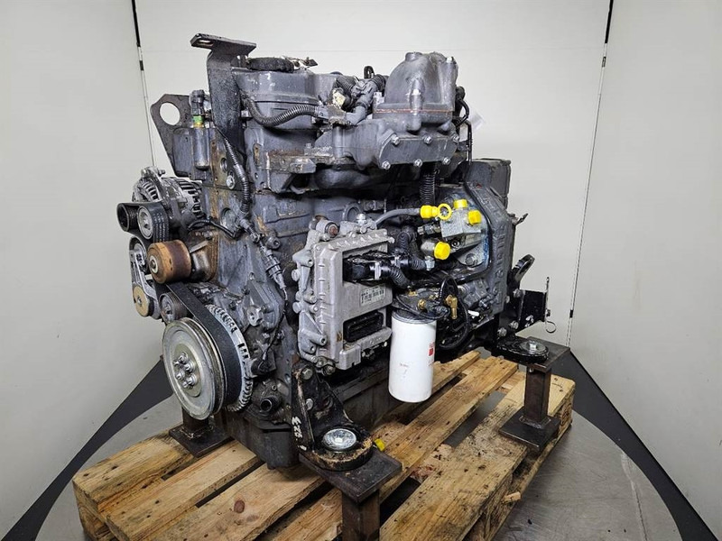 New Holland W110C-FPT F4HFE413J-Engine/Motor - Motor de Máquina de construção: foto 2 New Holland W110C-FPT F4HFE413J-Engine/Motor - Motor de Máquina de construção: foto 2