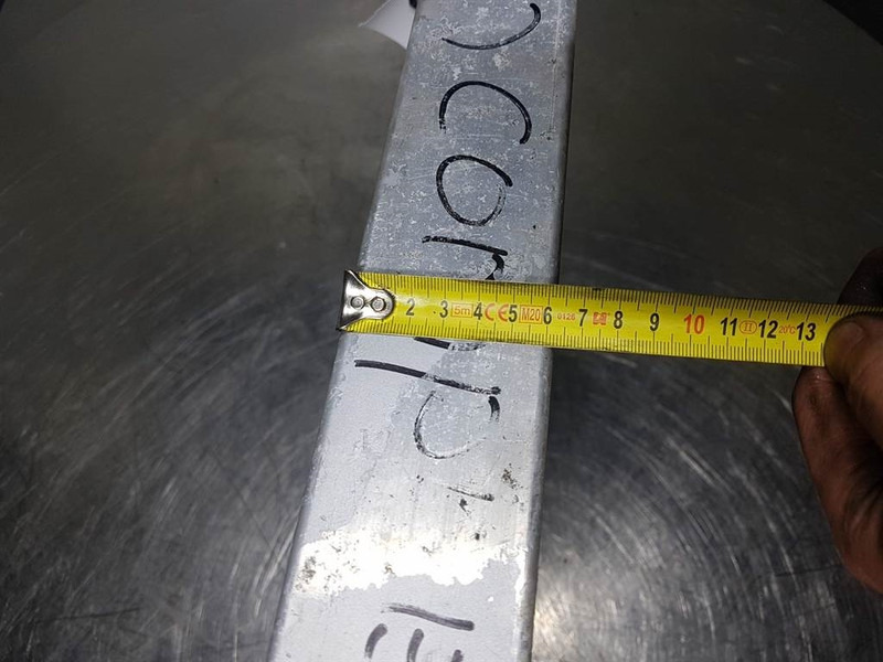 Nissens - Oil cooler/Ölkühler/Oliekoeler - Hidráulica de Máquina de construção: foto 5 Nissens - Oil cooler/Ölkühler/Oliekoeler - Hidráulica de Máquina de construção: foto 5