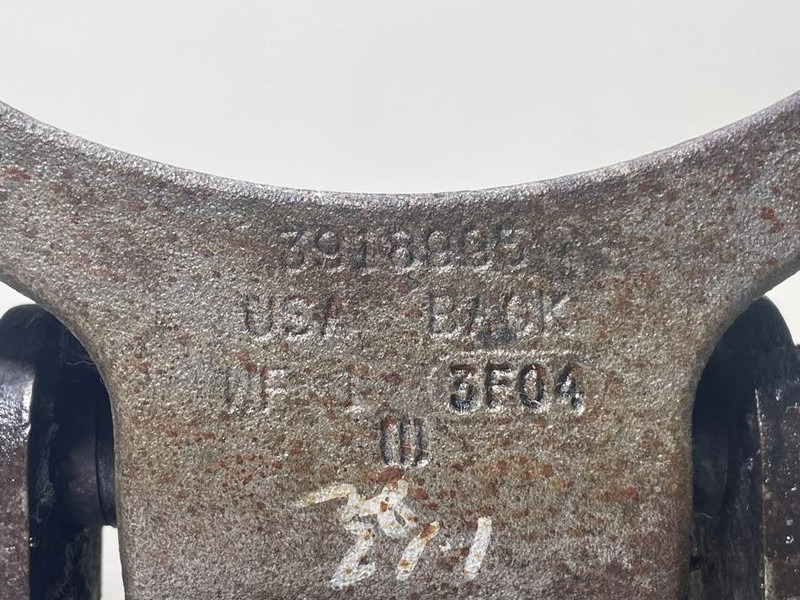 O & K L25.5-Cummins 3918995-Front engine support - Motor de Máquina de construção: foto 5 O & K L25.5-Cummins 3918995-Front engine support - Motor de Máquina de construção: foto 5