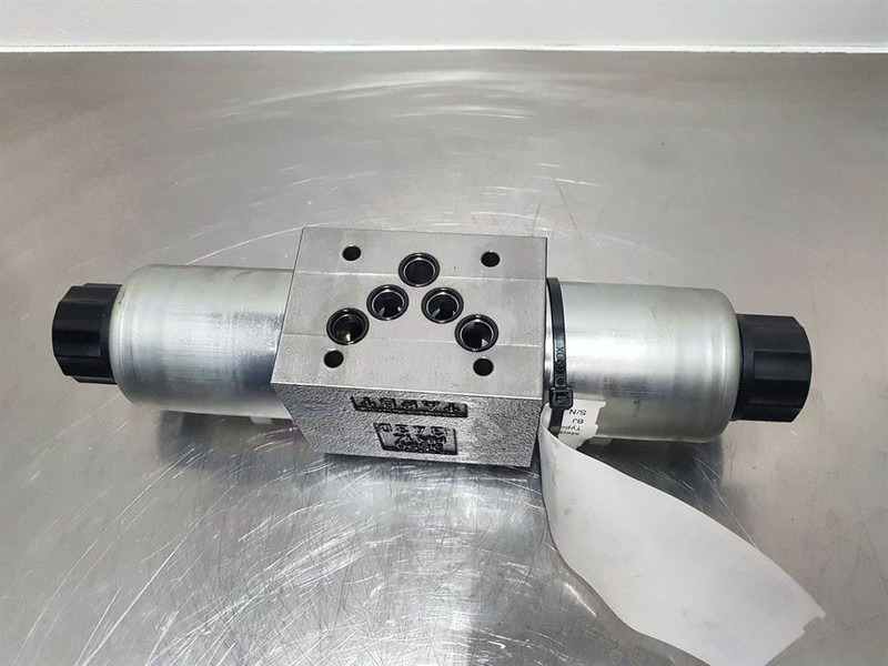 Parker D3W002CNJW42 - Valve/Ventile/Ventiel - Hidráulica de Máquina de construção: foto 3 Parker D3W002CNJW42 - Valve/Ventile/Ventiel - Hidráulica de Máquina de construção: foto 3