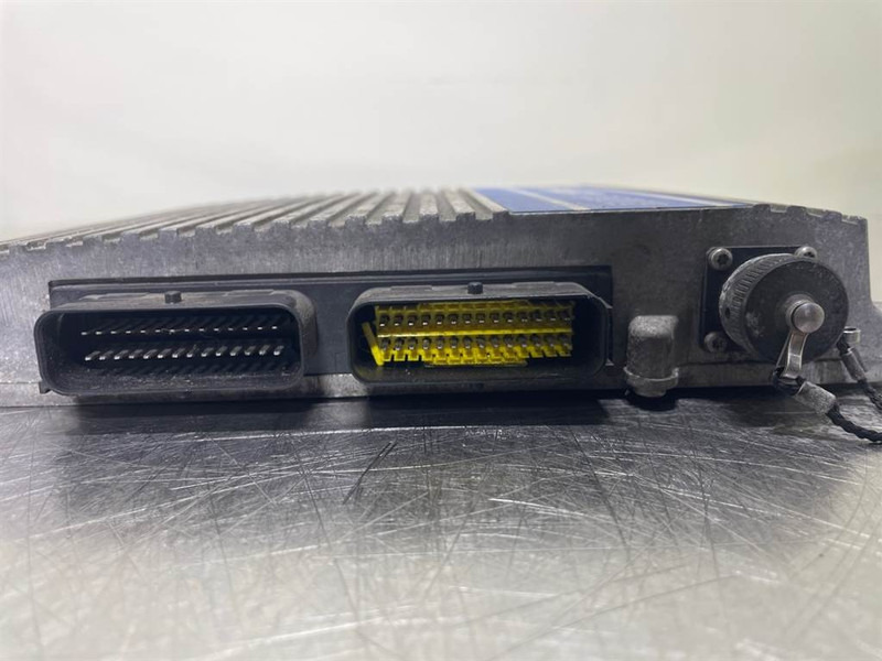 Poclain Smart Drive - ECU/Control box/Steuermodul - Sistema elétrico de Máquina de construção: foto 2 Poclain Smart Drive - ECU/Control box/Steuermodul - Sistema elétrico de Máquina de construção: foto 2