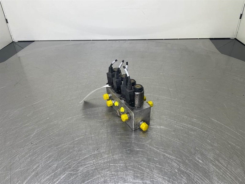 Sennebogen 835E-142529-Valve/Ventile/Ventiel - Hidráulica de Máquina de construção: foto 2 Sennebogen 835E-142529-Valve/Ventile/Ventiel - Hidráulica de Máquina de construção: foto 2