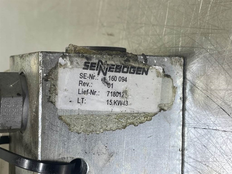 Sennebogen 835E-160094-Valve/Ventile/Ventiel - Hidráulica de Máquina de construção: foto 4 Sennebogen 835E-160094-Valve/Ventile/Ventiel - Hidráulica de Máquina de construção: foto 4