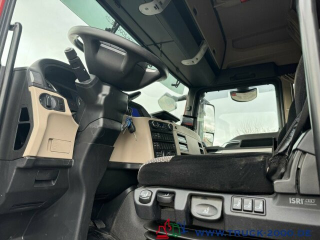 Fotografia de interior 1: Caminhão transportador de contêineres/ Caixa móvel MAN TGX 18.360 BDF XL Haus Bett Standheizung 277TKM