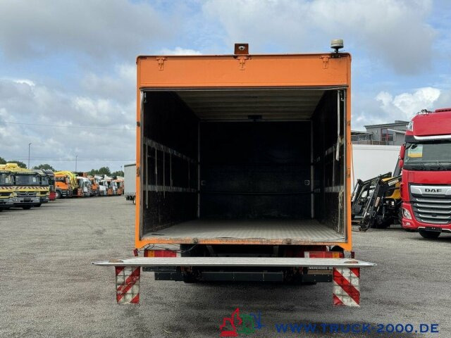 Mercedes-Benz 816 Vario Automatikgetriebe LBW 1.000Kg 3Sitze - Carrinha de contentor: foto 2 Mercedes-Benz 816 Vario Automatikgetriebe LBW 1.000Kg 3Sitze - Carrinha de contentor: foto 2