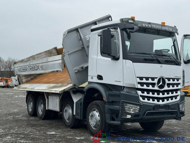Mercedes-Benz Arocs 3248 8x4/4 Moser 3 Seiten Kipper Retarder - Caminhão basculante: foto 4 Mercedes-Benz Arocs 3248 8x4/4 Moser 3 Seiten Kipper Retarder - Caminhão basculante: foto 4