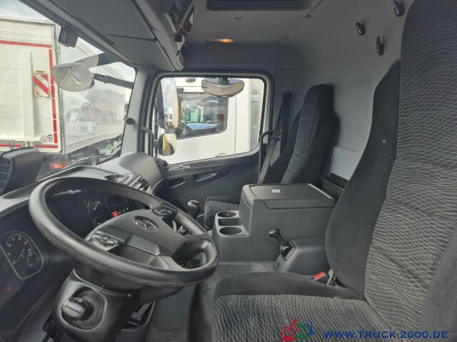 Mercedes-Benz Atego 1021 7m Koffer LBW 1.5t. nur 188549 KM - Caminhão furgão: foto 5 Mercedes-Benz Atego 1021 7m Koffer LBW 1.5t. nur 188549 KM - Caminhão furgão: foto 5