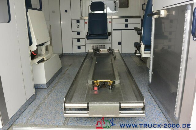 Locação de Mercedes-Benz Sprinter 516 CDI Intensiv- Rettung- Krankenwagen Mercedes-Benz Sprinter 516 CDI Intensiv- Rettung- Krankenwagen: foto 6