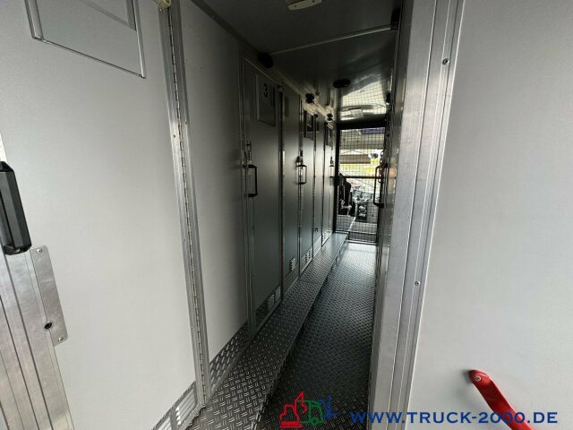 Ônibus Mercedes-Benz Setra prison transporter 15 cells - 29 prisoners: foto 15
