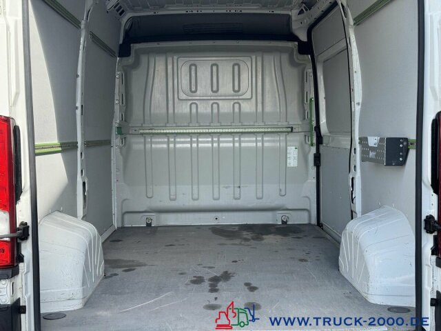 Peugeot Boxer 2.0 HDi Kasten Hoch & Lang AHK NUR 97 TKM - Furgão compacto: foto 3 Peugeot Boxer 2.0 HDi Kasten Hoch & Lang AHK NUR 97 TKM - Furgão compacto: foto 3
