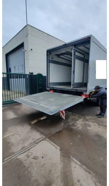 Dhollandia Tailgate / Loadboard / Laadklep / Achtersluitklep 2000 kg MBB / Palfinger / B.A.R. Cargolift - Rampa hidráulica: foto 2 Dhollandia Tailgate / Loadboard / Laadklep / Achtersluitklep 2000 kg MBB / Palfinger / B.A.R. Cargolift - Rampa hidráulica: foto 2