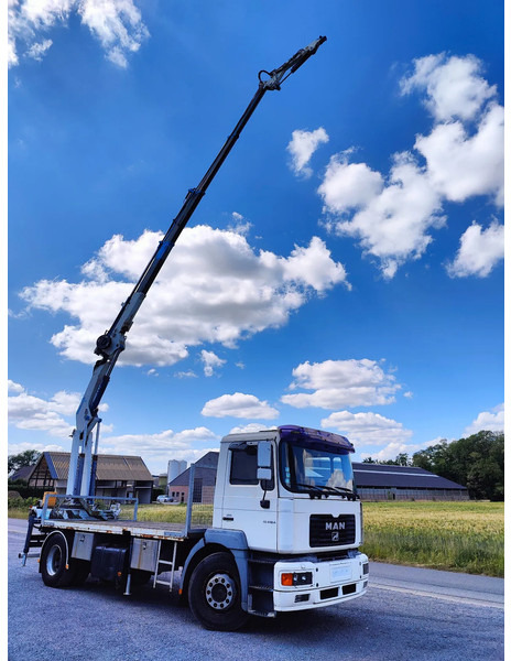 MAN 18.410 F2000 Cormach 22000 E4F + jib - Camião de caixa aberta/ Plataforma, Caminhão grua: foto 1 MAN 18.410 F2000 Cormach 22000 E4F + jib - Camião de caixa aberta/ Plataforma, Caminhão grua: foto 1