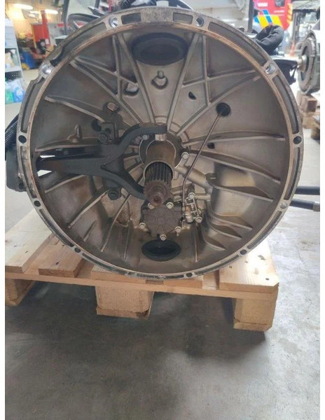 Scania Gearbox / Versnellingsbak GRS905R - Caixa de câmbio: foto 4 Scania Gearbox / Versnellingsbak GRS905R - Caixa de câmbio: foto 4