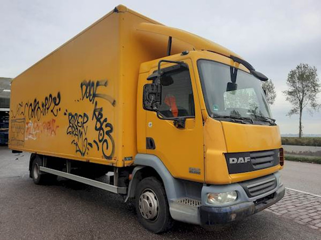 DAF LF45.250 - Caminhão furgão: foto 3 DAF LF45.250 - Caminhão furgão: foto 3