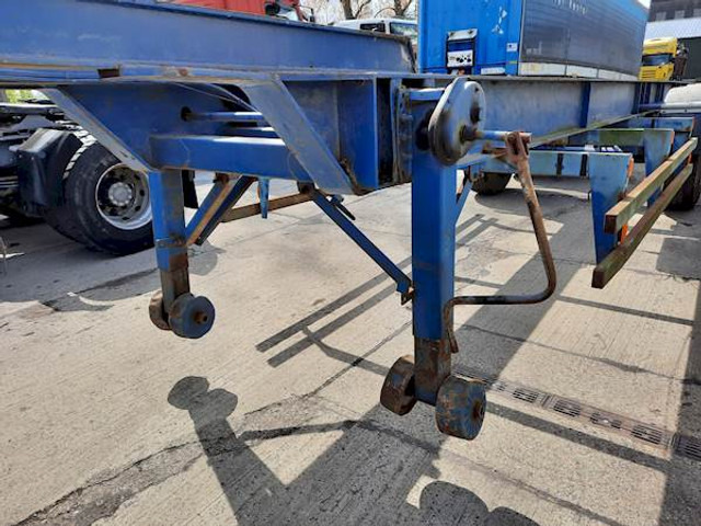 Semireboque transportador de contêineres/ Caixa móvel MC ELVANEY MOTORS LTD 40FT: foto 6 Semireboque transportador de contêineres/ Caixa móvel MC ELVANEY MOTORS LTD 40FT: foto 6