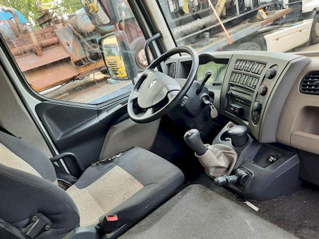 Renault MIDLUM 220 - Caminhão chassi: foto 4 Renault MIDLUM 220 - Caminhão chassi: foto 4