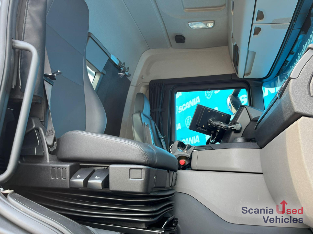 Camião de caixa aberta/ Plataforma SCANIA G 450 B8x2*6NB DIFF-L HIAB X-HIPRO 262 EP-4: foto 7