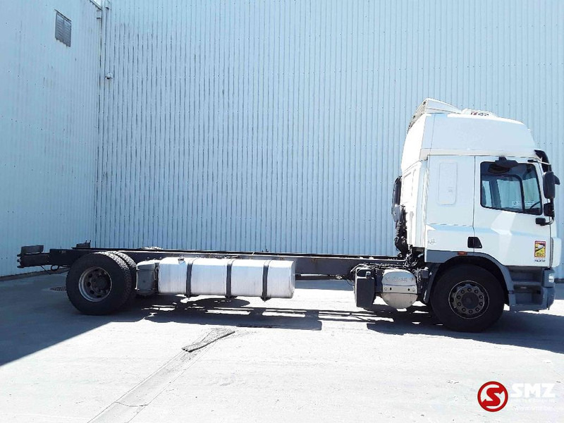 DAF 75 CF 310 manual - Caminhão chassi: foto 4 DAF 75 CF 310 manual - Caminhão chassi: foto 4