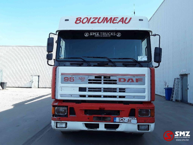 DAF 95 360 palfinger pk 080-3 - Camião de caixa aberta/ Plataforma, Caminhão grua: foto 2 DAF 95 360 palfinger pk 080-3 - Camião de caixa aberta/ Plataforma, Caminhão grua: foto 2